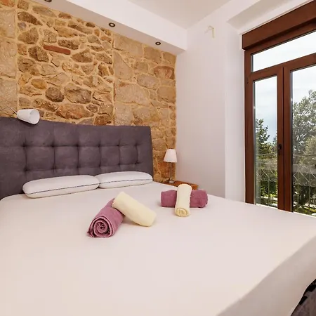 Beach Apartments Center Crikvenica Buitenkant foto