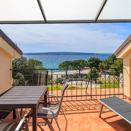 Beach Apartments Center Crikvenica Buitenkant foto