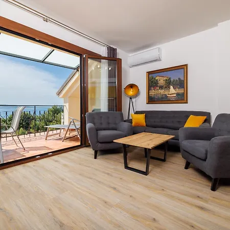 Beach Apartments Center Crikvenica Buitenkant foto