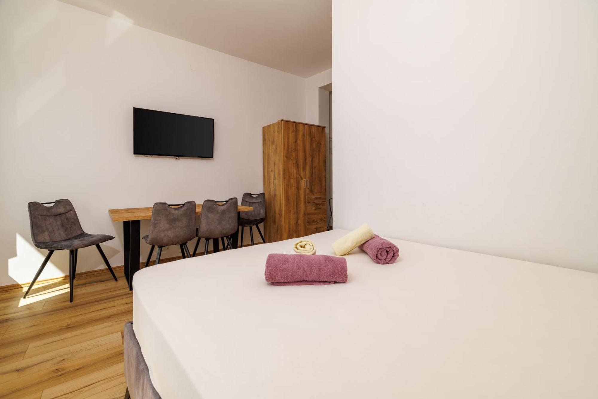 Apartment Center
